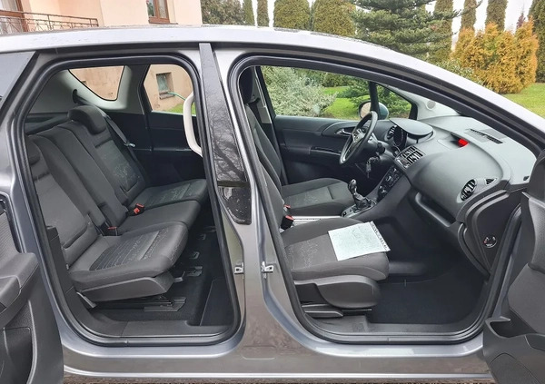 Opel Meriva cena 34555 przebieg: 115900, rok produkcji 2015 z Przysucha małe 781